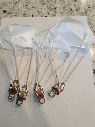 Set white parchutes - set,