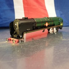Hornby OO Merchant Navy Class Clan Line Loco Body Shell Only!