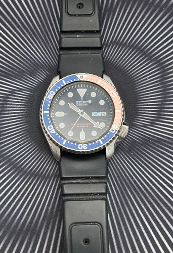 Vintage seiko pepsi black - seiko,