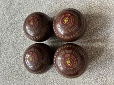 Henselite Classic Deluxe Brown Lawn Bowls/ Size 5m/ Set Of 4