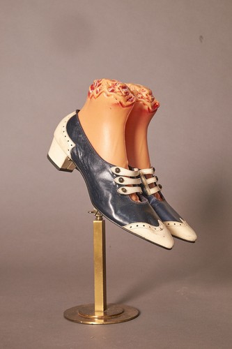 1960s navy and white oxford - ,