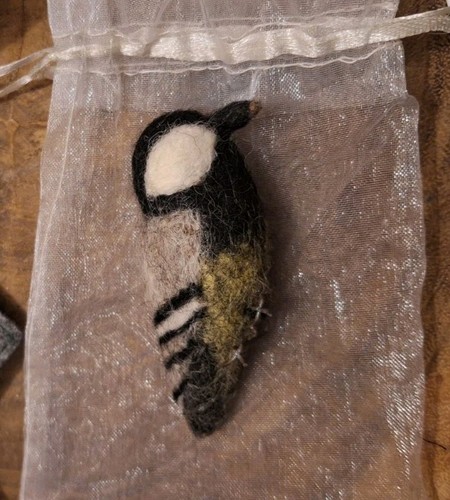 Needle felted bird brooch - needle,