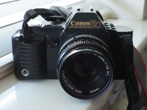 Canon t70 50mm - 50mm, f1.8