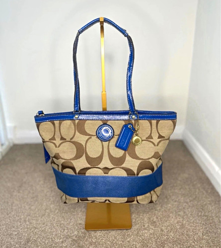 Coach signature canvas tote - signature,
