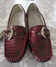 Ladies Trueform mock crock