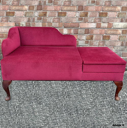 Vintage upholstered red - upholstered,