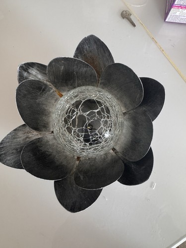 This metal lotus - this,