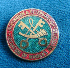 Huntingdon and Peterborough Federation of Women's Institutes enamel badge WI