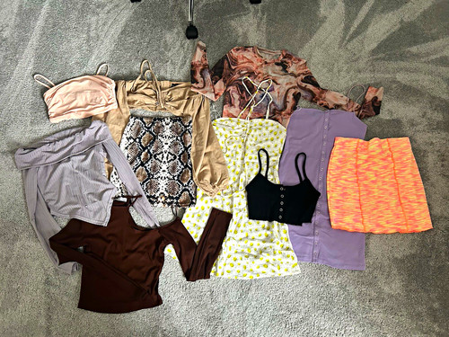 Bershka prettylittlething - bershka,