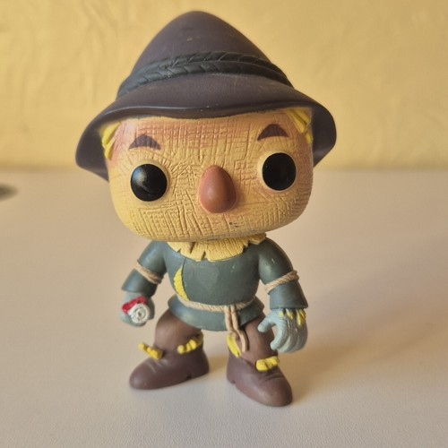 Funko pop movies scarecrow - movies,