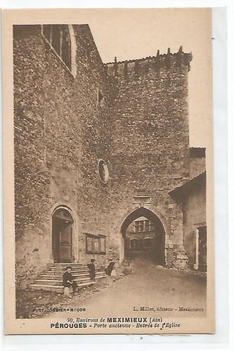 Perouges antique door - 01,