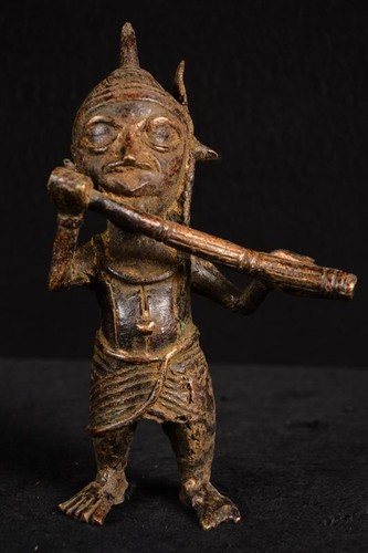 Bronze primitive benin - bronze:,