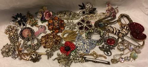 Broken brooches job - broken,
