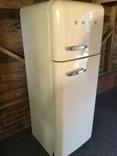 Lovely Cream SMEG  FAB30