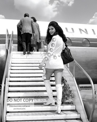 Actress edwige fenech pin - fenech,