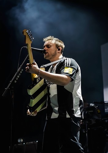 Sam fender live - live, a3