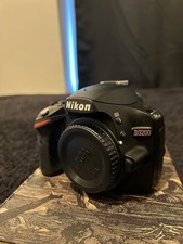 Nikon d3200 dslr pristine - dslr,