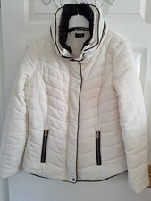 F&F - Lovely White/Cream