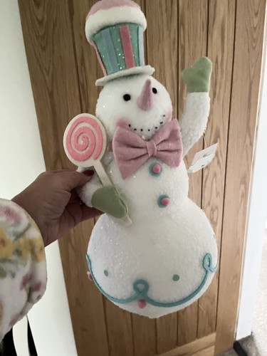 Beautiful snowman display - beautiful,