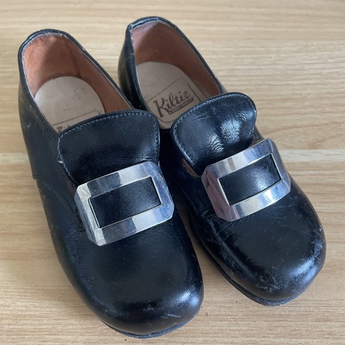 Vintage kiltie slip shoes - on,