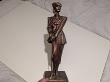 Vintage 1990 AUSTIN SCULPTURE Female Golfer Bronze Colour Decorative Statue 41cm