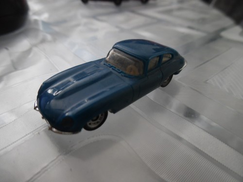 87th monogram jaguar - 1/87th,