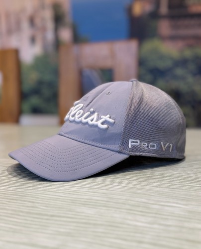 New era titleist - pro, v1