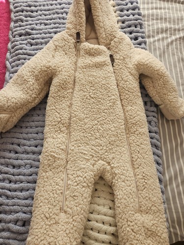 Baby snowsuit for months - 18-24,