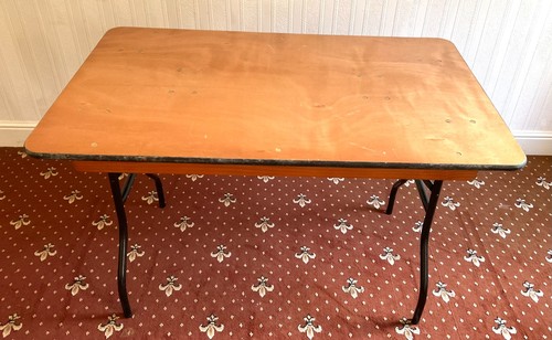 6 rectangular wooden - 4', 2'6"