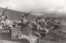 Universal carrier armoured ww2 - carrier,