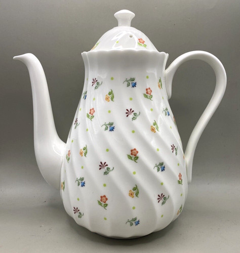 Wedgwood cascade bone - cascade,