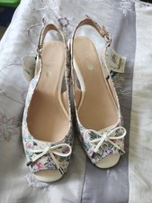 Ladies Pavers Floral Summer Toe Post Wedge Heel Wide Fit Sandals Size 6 Uk