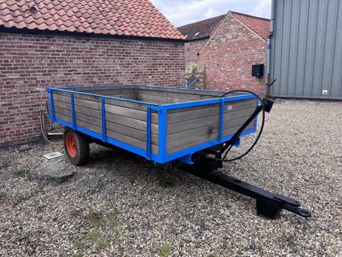 Trailer