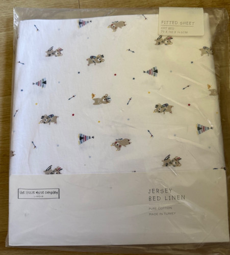 Gorgeous little white company - gorgeous,