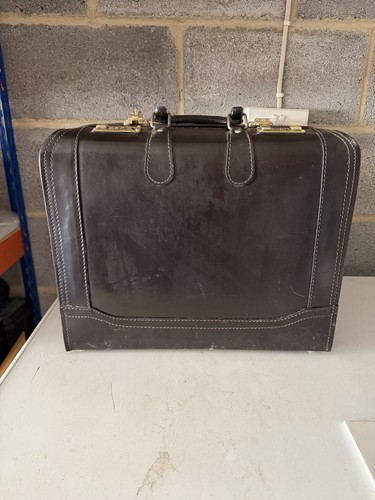 Vintage leather briefcase - leather,
