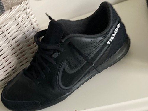 New nike indoor - new,
