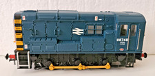 Bachmann 32-902B class 08 08748 in BR Blue with wasp stripes OO gauge