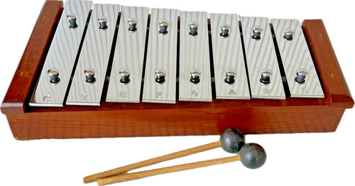 Chrome wooden glockenspiel - &,