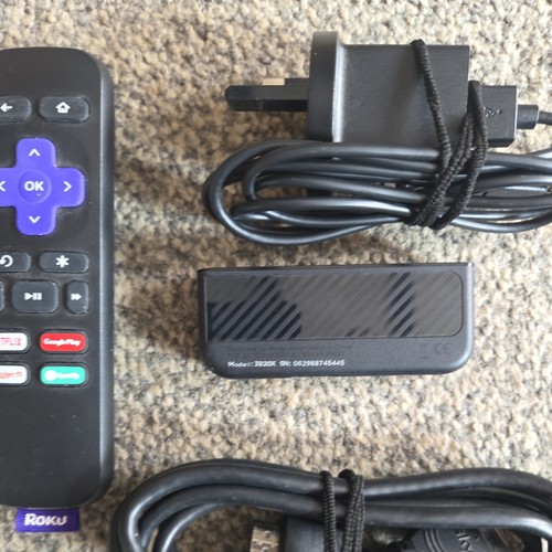 Roku premiere 3920x - roku,