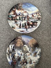 Set of 2 Christmas plates. Wedge wood and Coalport 