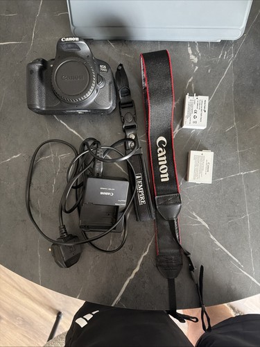 Canon eos 700d dslr camera - canon,