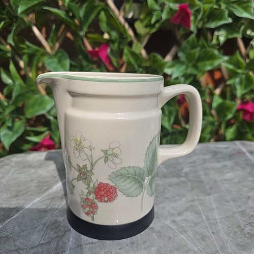 Vintage wedgwood raspberry - vintage,