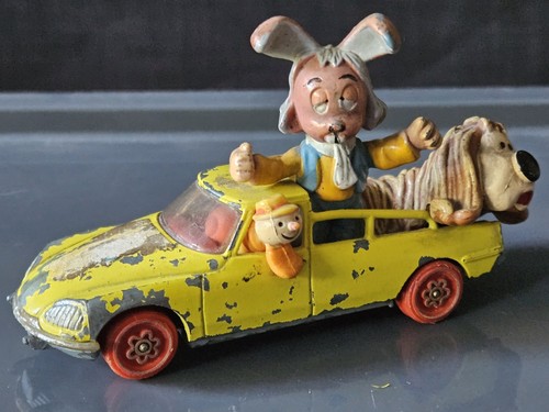 Corgi toys 807 magic - corgi,