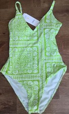 M&S Secret Slimming Plunge