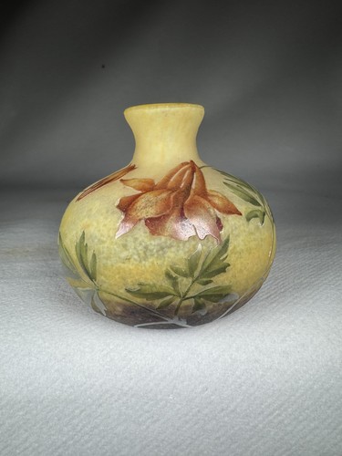 Daum nancy vase - nancy,