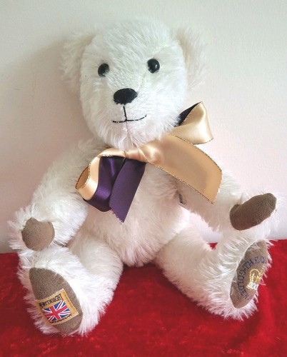Merrythought teddy bear queen - bear,