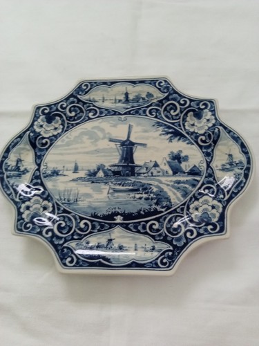 Delft blue white porcelain - blue,