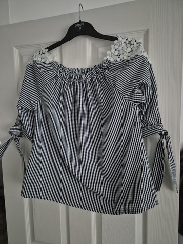 Black and white gingham - white,