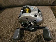 Daiwa PS2•2B Hi-Speed Baitcasting Power Mesh Drive Baitcasting Fishing Reel Read