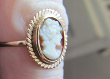 9ct  gold Hallmarked cameo